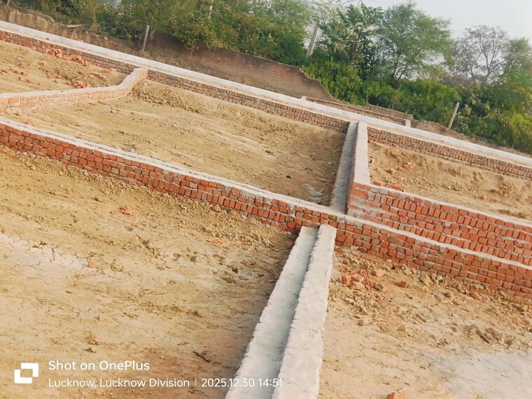 undefined, silvasa-hills  2545 Sq.Ft. Plot In Sultanpur Road Lucknow 9964876