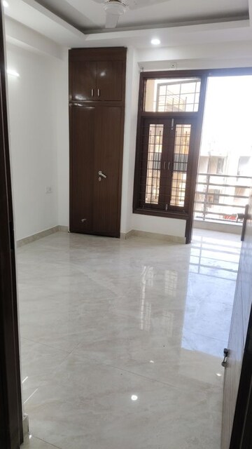 Room in 2 BHK Builder Floor at Saket – for Sale
