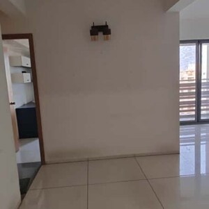 Room in 2 BHK Apartment at Arvind Skylands, Ambedkar Colony – for Rent