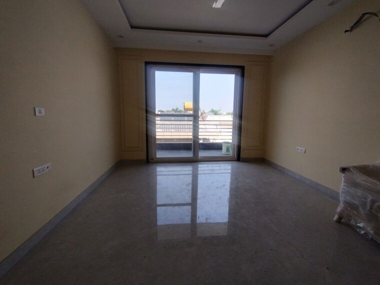 Room, sector 4 4 Bedroom 4500 Sq.Ft. Builder Floor In Sector 4 Gurgaon 9964653