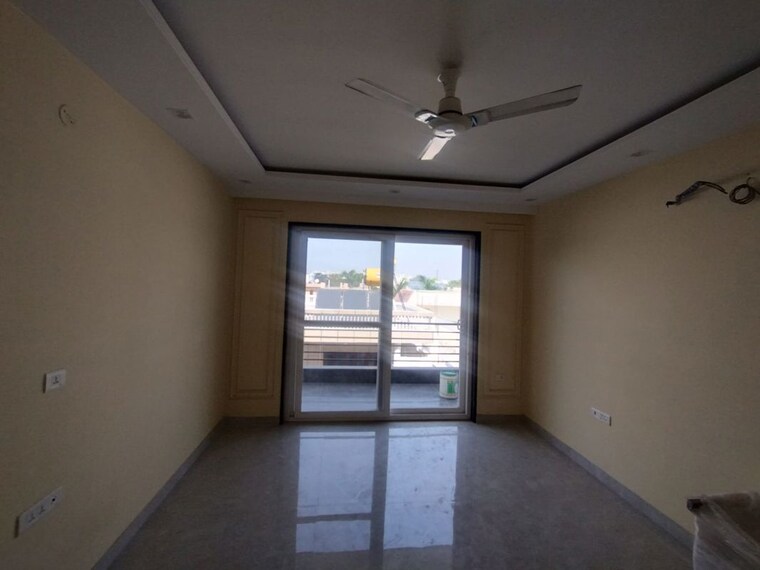 Room, sector 4 4 Bedroom 4500 Sq.Ft. Builder Floor In Sector 4 Gurgaon 9964653