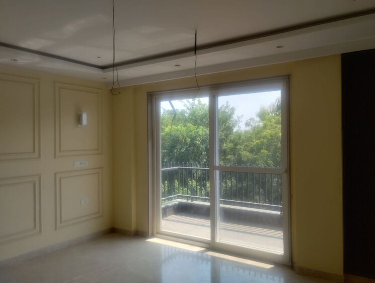 Room, sector 4 4 Bedroom 4500 Sq.Ft. Builder Floor In Sector 4 Gurgaon 9964653