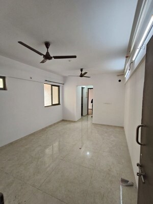 Room in 1 BHK Apartment at Lodha Lakeshore Greens, Dombivli East – for Rent