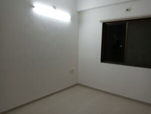 Room in 3 BHK Penthouse at Nirvana Residency, Kareli Bagh – for Rent