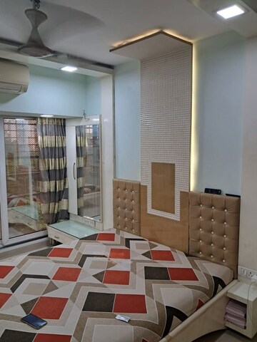Master Bedroom in 2.5 BHK Apartment at Malad West – for Sale