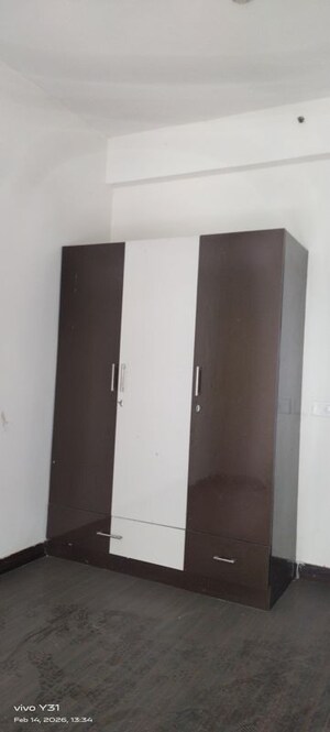 Furnished Amenities in 3 BHK Apartment at Mahagun Mywoods, Sector 16c Greater Noida – for Sale