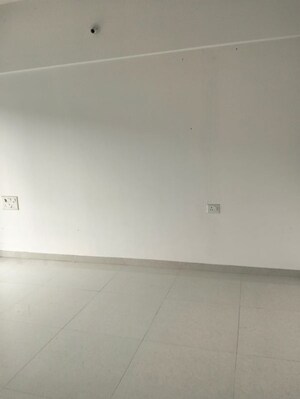 Room in 1 BHK Apartment at Puranik Abitante, Bavdhan – for Rent