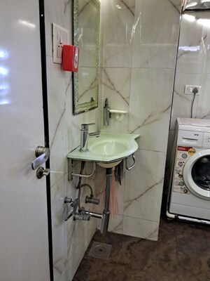 Master Bedroom in 2.5 BHK Apartment at Malad West – for Sale