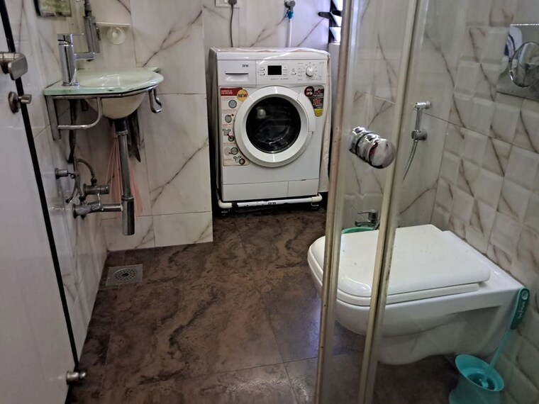 Bathroom, malad west 2.5 Bedroom 850 Sq.Ft. Apartment In Malad West Mumbai 9965211