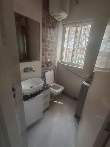 Master Bedroom in 2 BHK Builder Floor at Hauz Khas Enclave – for Rent