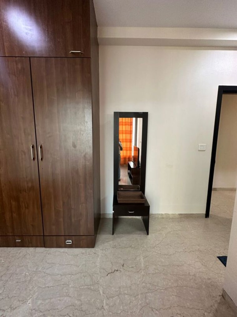 Room, oberoi-realty-esquire 3 Bedroom 1820 Sq.Ft. Apartment In Goregaon East Mumbai 9965168