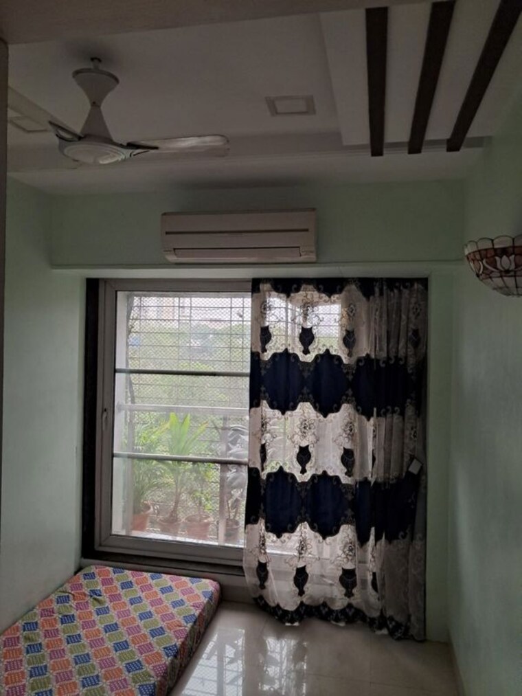 Living Room, malad west 2.5 Bedroom 850 Sq.Ft. Apartment In Malad West Mumbai 9965348