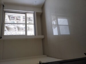 Room in 2 BHK Apartment at Nyati Equatorial II, Bavdhan – for Rent