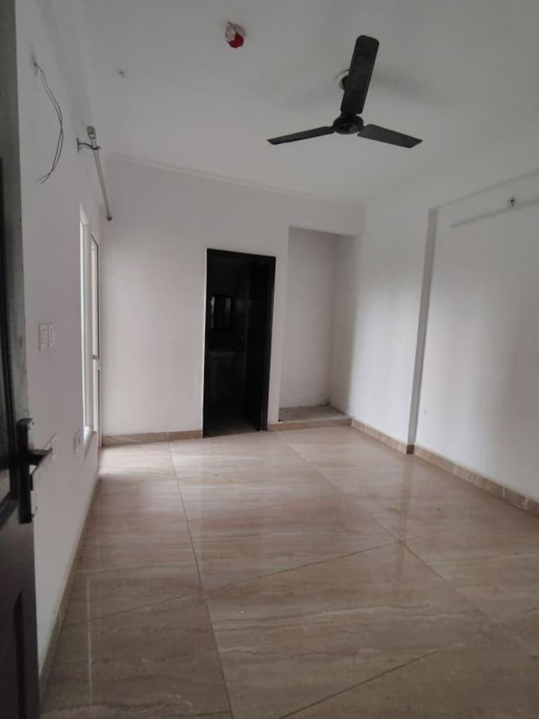 Room, migsun-vilaasa 2 Bedroom 660 Sq.Ft. Apartment In Eta Ii Greater Noida Greater Noida 9965418
