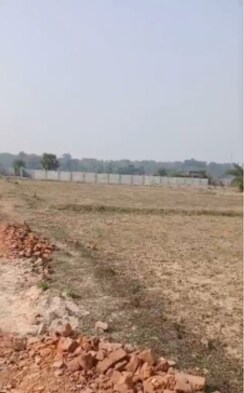 Plot For Sale in Sector 75
