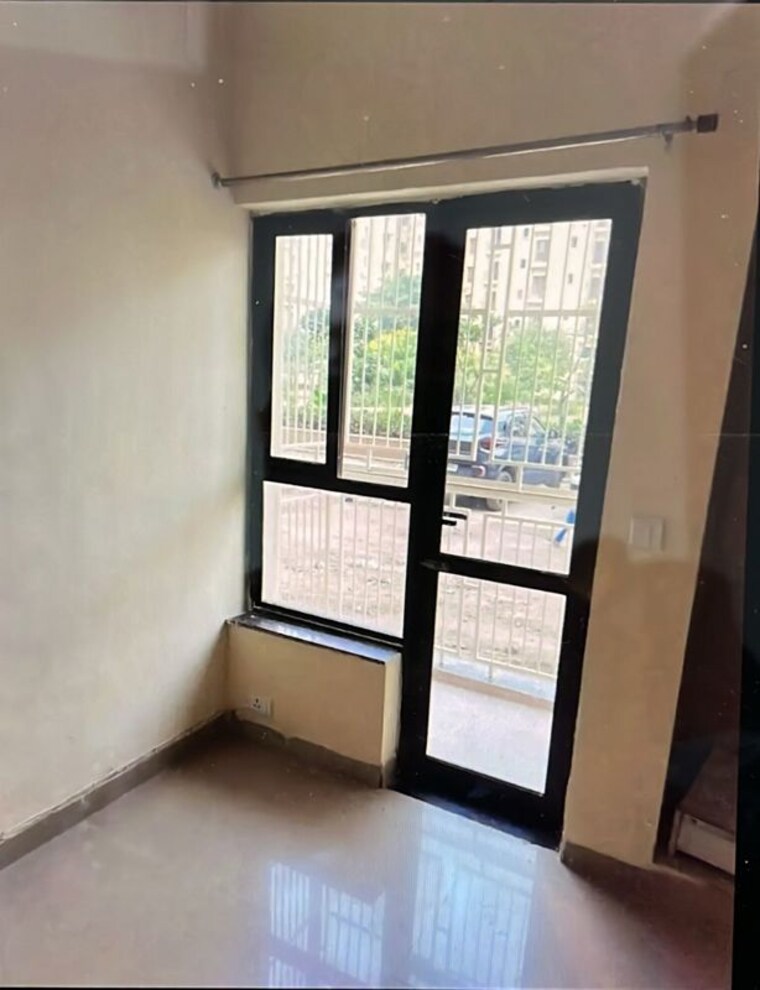 Room, migsun-vilaasa 4 Bedroom 1925 Sq.Ft. Apartment In Eta Ii Greater Noida Greater Noida 9965512