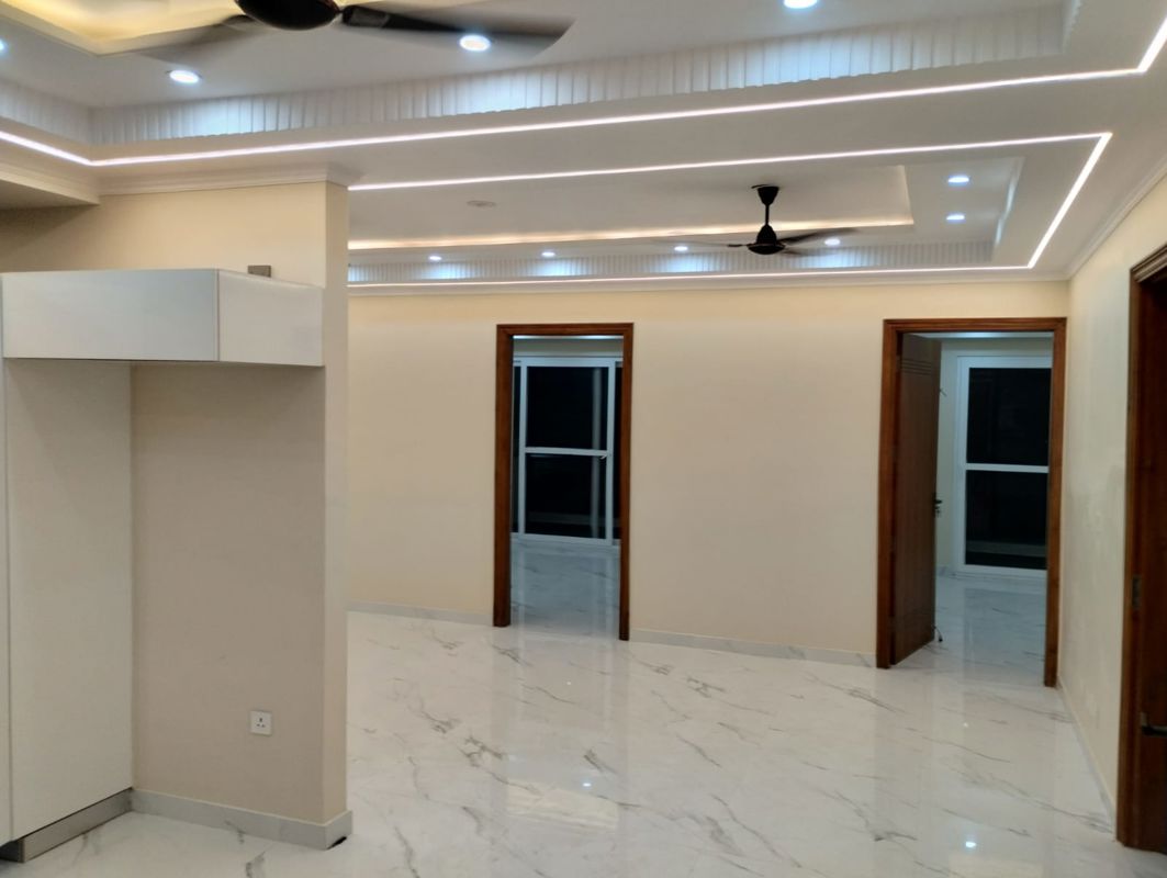 4 BHK + Store Room Builder Floor For Sale in Sector 4