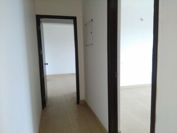 Room in 2.5 BHK Apartment at HDIL Metropolis Residences, Andheri West – for Rent