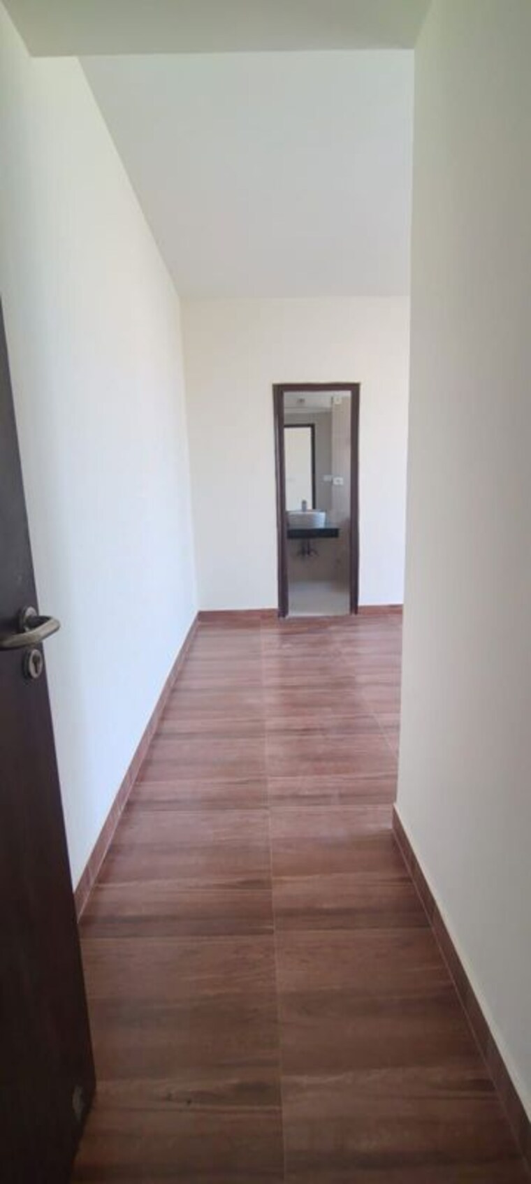 Room, emaar-palm-gardens 3 Bedroom 1900 Sq.Ft. Apartment In Sector 83 Gurgaon 9965622