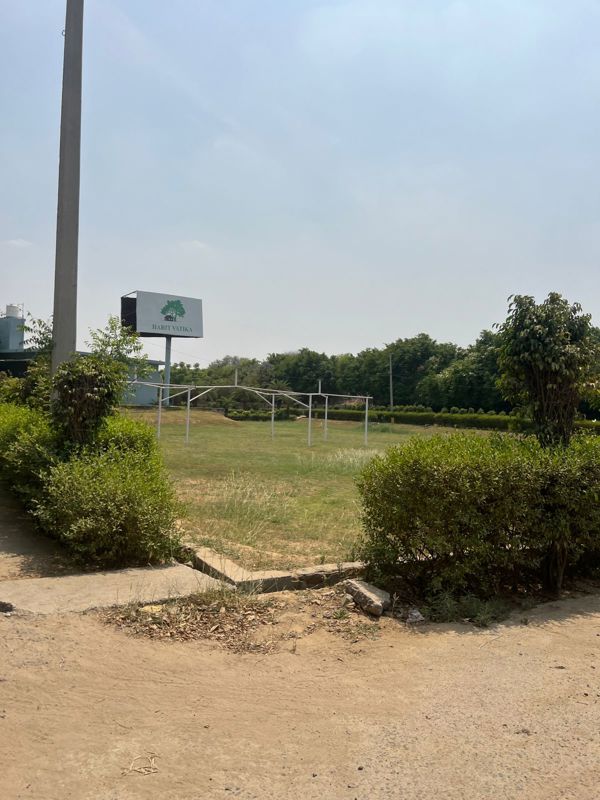 Plot For Sale in Jewar
