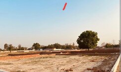 Plot For Sale in Sector 75