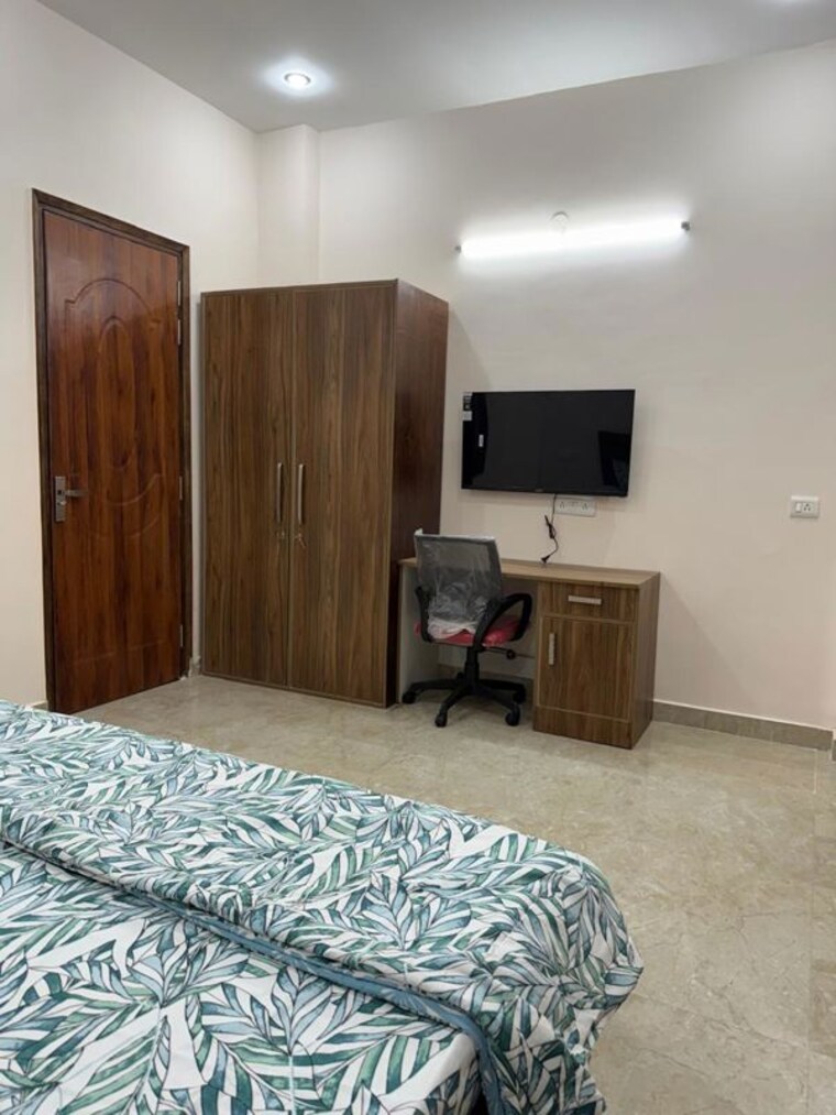 Bedroom, sector 46 1 Bedroom 758 Sq.Ft. Builder Floor In Sector 46 Gurgaon 9965641