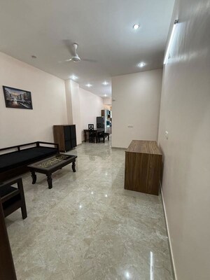 Living Room in 1 BHK Builder Floor at Sector 45 – for Rent