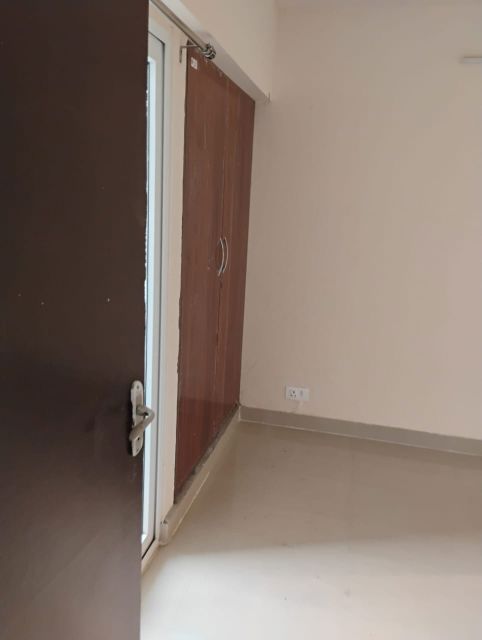 1 BHK Apartment For Rent in Amrapali Dream Valley