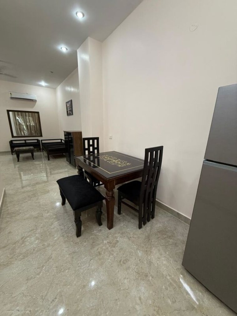 Master Bedroom, sector 40 1 Bedroom 760 Sq.Ft. Builder Floor In Sector 40 Gurgaon 9965801