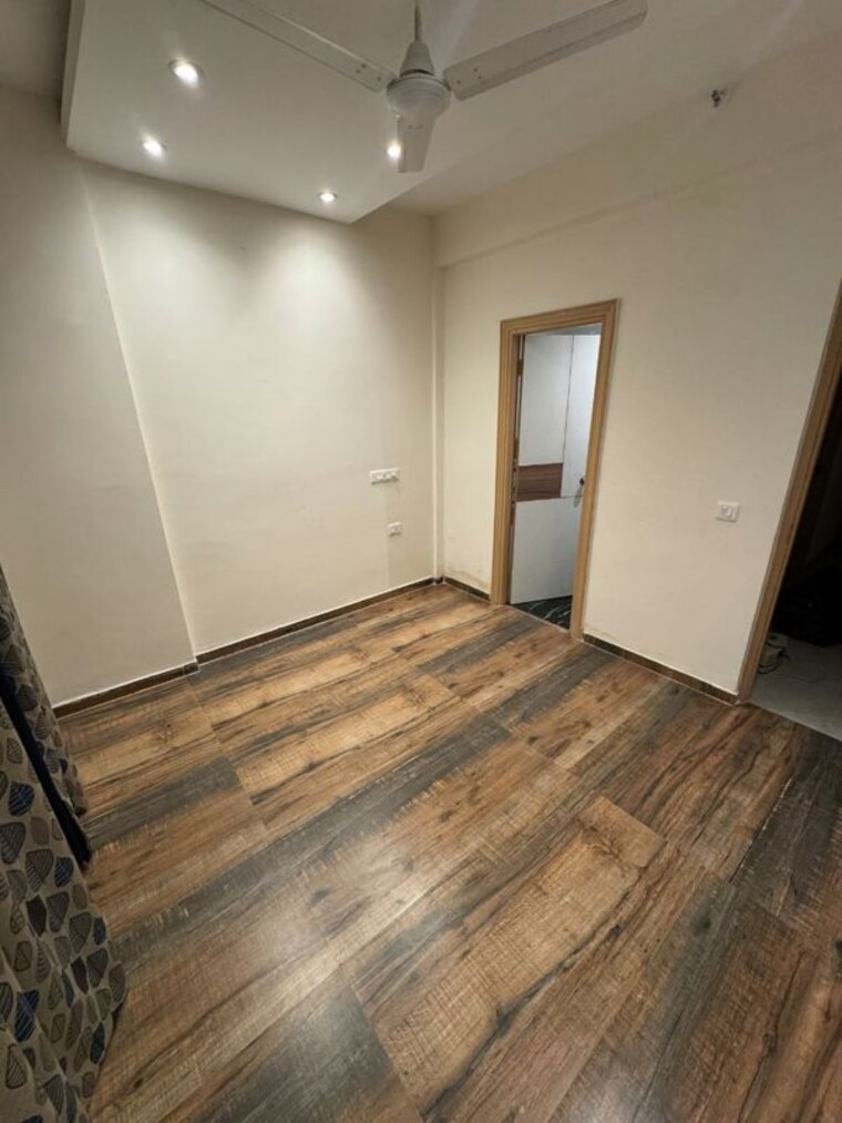 Room, niti khand iii 2 Bedroom 950 Sq.Ft. Builder Floor In Niti Khand Iii Ghaziabad 9962935