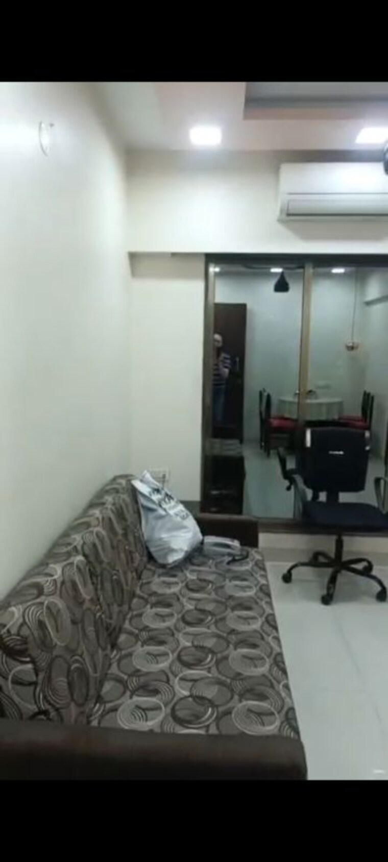 Gym, malad west 1 Bedroom 400 Sq.Ft. Apartment In Malad West Mumbai 9965832