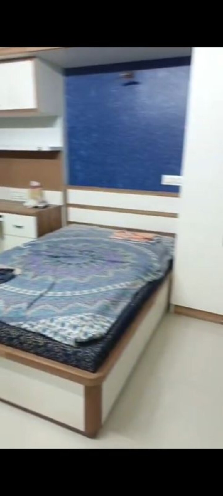 Bedroom, malad west 1 Bedroom 400 Sq.Ft. Apartment In Malad West Mumbai 9965832