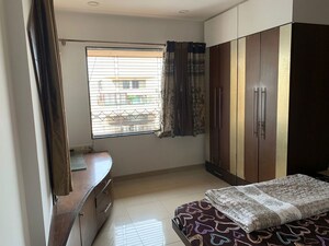 Room in 2 BHK Apartment at Samartha Deep, Andheri West – for Rent