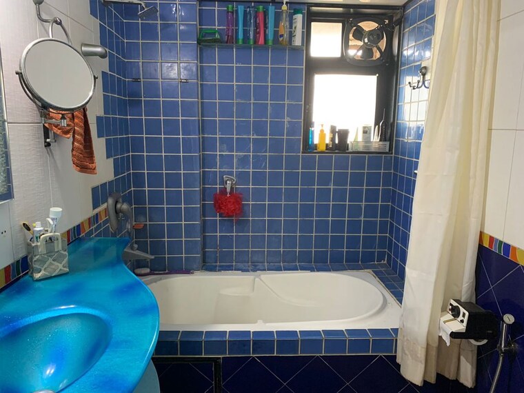 Bathroom, samartha-deep 2 Bedroom 1120 Sq.Ft. Apartment In Andheri West Mumbai 9965617