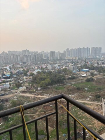 Plot Area in 3 BHK Apartment at Amrapali Golf Homes, Sector 4 Greater Noida – for Sale