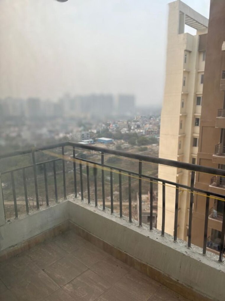 Balcony, amrapali-golf-homes 3 Bedroom 1115 Sq.Ft. Apartment In Sector 4 Greater Noida Greater Noida 9965803