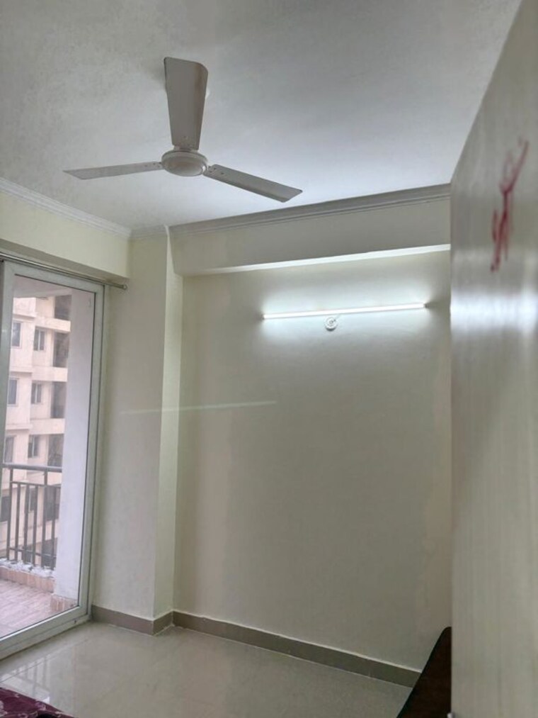 Room, amrapali-golf-homes 3 Bedroom 1115 Sq.Ft. Apartment In Sector 4 Greater Noida Greater Noida 9965803
