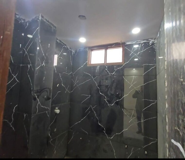 Bathroom, burari 2 Bedroom 635 Sq.Ft. Builder Floor In Burari Delhi 9965844