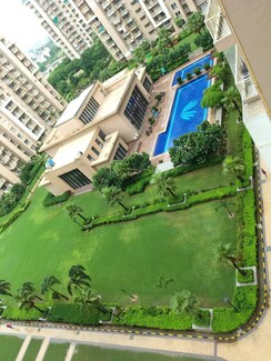 3 BHK + Servant Room Apartment For Sale in Emaar Palm Gardens