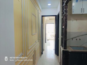 Building Lobby in 1 BHK Builder Floor at Sector 73 – for Sale