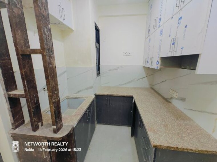 Kitchen, sector 73 1 Bedroom 600 Sq.Ft. Builder Floor In Sector 73 Noida 9966070