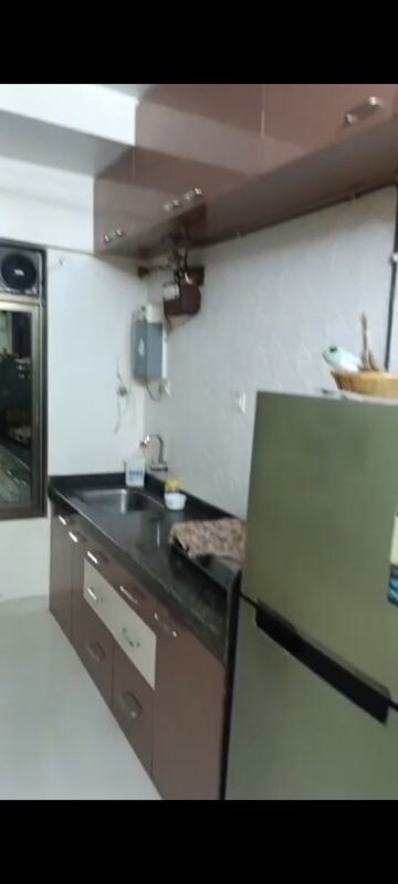 Master Bedroom in 1 BHK Apartment at Malad West – for Rent