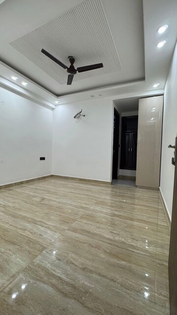 Room in 2 BHK Builder Floor at Palm Residency Chhatarpur, Rajpur Khurd Extension – for Rent