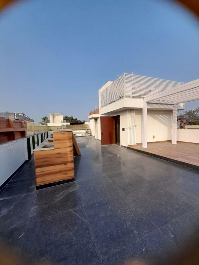 Exterior View, safdarjung enclave 3 Bedroom 200 Sq.Yd. Builder Floor In Safdarjung Enclave Delhi 9966190