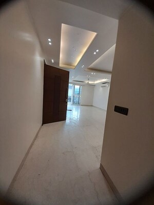 Building Lobby in 3 BHK Builder Floor at Safdarjung Enclave – for Rent