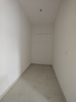Room in 2.5 BHK Builder Floor at Smart World Gems, Sector 89 – for Sale