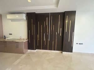 Room in 3 BHK Builder Floor at Greater Kailash I – for Rent