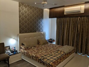 Bedroom in 4 BHK Apartment at Oberoi Sky Gardens, Andheri West – for Rent