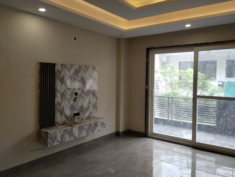 Room, sector 4 4 Bedroom 550 Sq.Yd. Builder Floor In Sector 4 Gurgaon 9966245