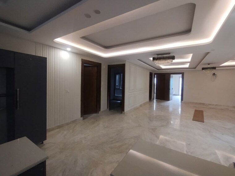 Room, sector 4 4 Bedroom 550 Sq.Yd. Builder Floor In Sector 4 Gurgaon 9966245